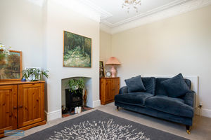 Sitting room- click for photo gallery
